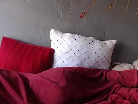 Snapshot of cupidlips chatting on January 18, 8:31 am cupidlips online show from January 18, 8:31 am