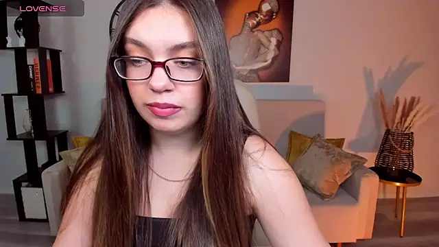 DaniellaLovely online show from December 5, 2:33 pm