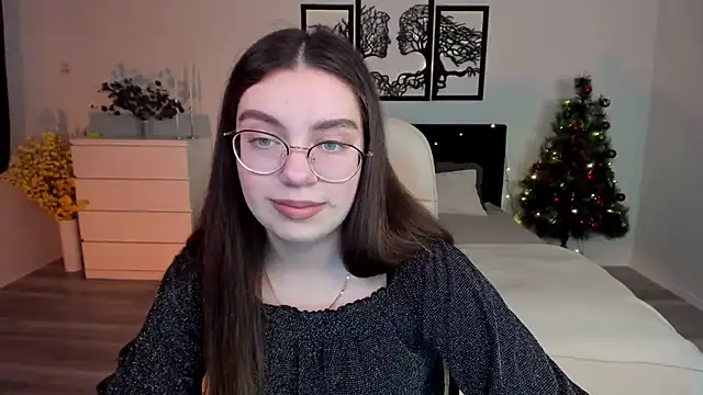 DaniellaLovely online show from December 22, 11:22 am