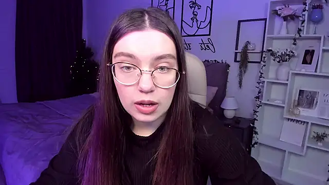 DaniellaLovely online show from January 3, 11:14 am