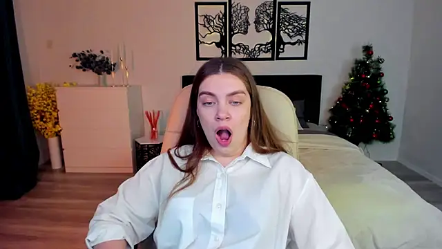 DaniellaLovely online show from January 27, 1:41 pm