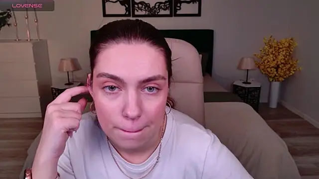 DaniellaLovely online show from November 14, 11:09 am