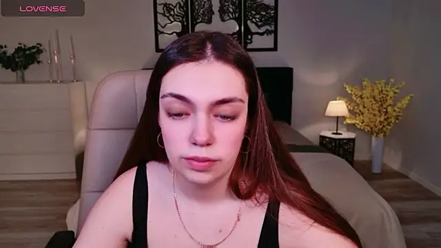 DaniellaLovely online show from November 17, 11:05 am