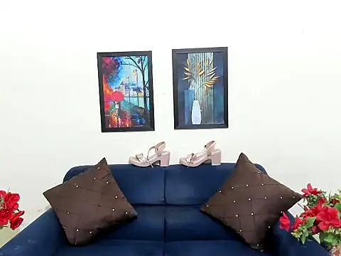 evaaelfiee online show from October 5, 3:49 am