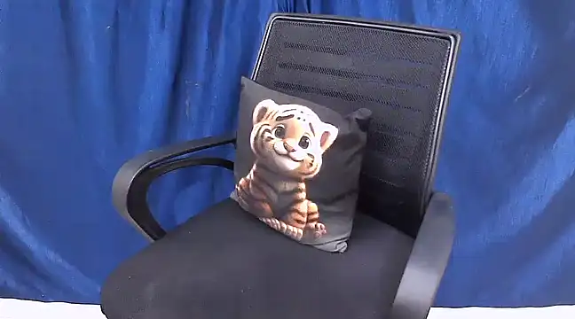 cutie-pie8 online show from February 2, 9:34 pm