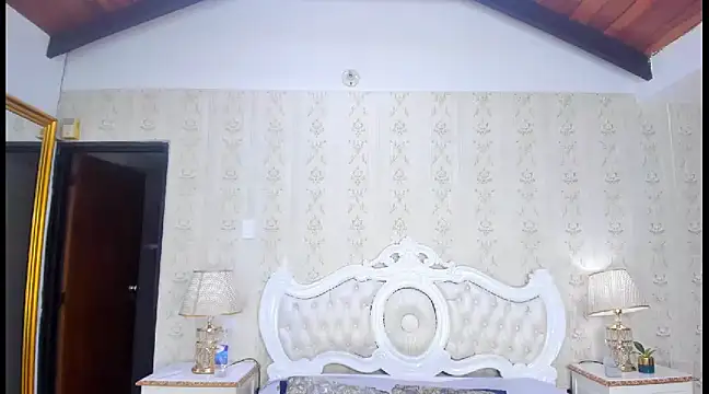 TiaraRosse online show from March 4, 3:55 am