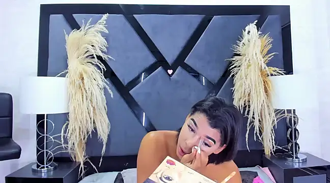 TiaraRosse online show from March 6, 4:08 am