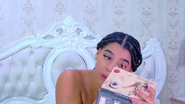 TiaraRosse online show from September 12, 11:54 am