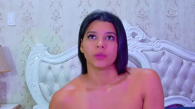 TiaraRosse online show from October 12, 5:06 am