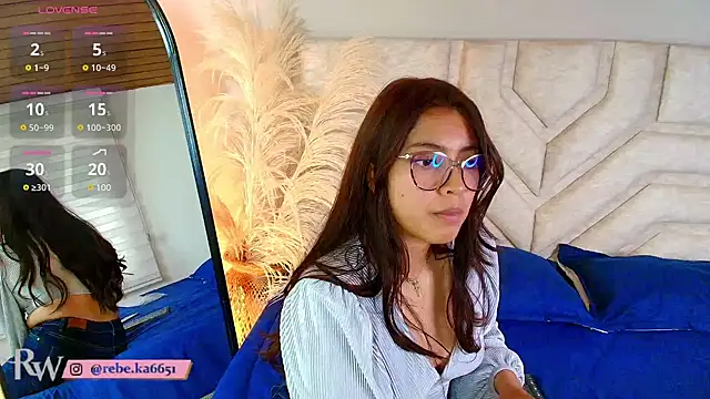 Rebeca Williams  online show from March 18, 6:48 pm