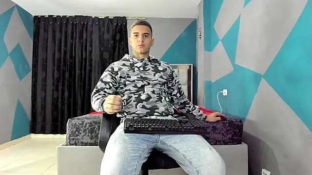 simookeler online show from February 14, 1:34 am