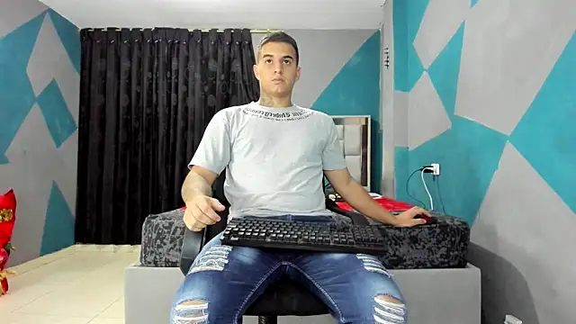 simookeler online show from March 15, 2:46 am