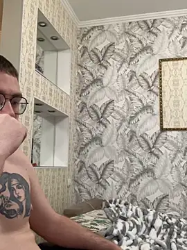 LushLuna online show from January 16, 3:46 pm