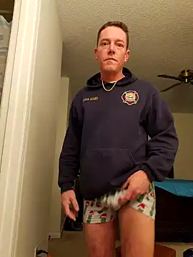 Snapshot of Bigtater1999 chatting on December 10, 3:41 am Bigtater1999 online show from December 10, 3:41 am