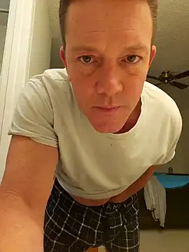 Snapshot of Bigtater1999 chatting on October 27, 10:03 pm Bigtater1999 online show from October 27, 10:03 pm