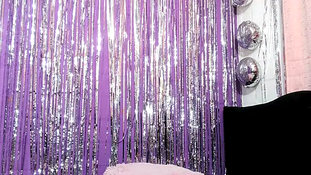 Snapshot of Zara47sweet chatting on March 1, 11:15 pm Zara47sweet online show from March 1, 11:15 pm