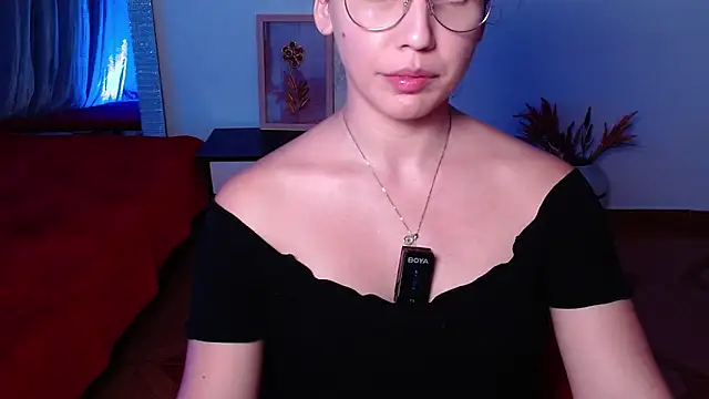 Sigrid- online show from March 10, 3:45 am