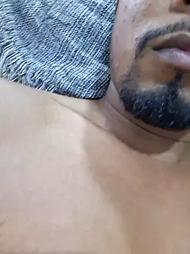 Snapshot of Pr3To021 chatting on September 14, 1:43 pm Pr3To021 online show from September 14, 1:43 pm