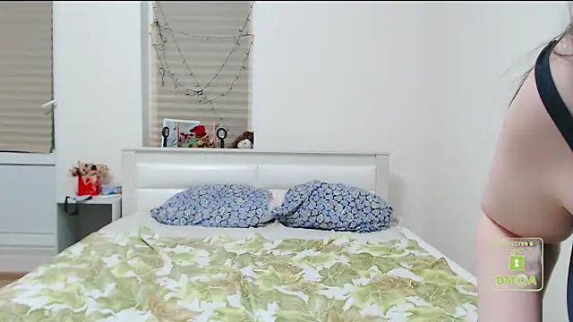 cute and hot online show from January 25, 3:52 pm