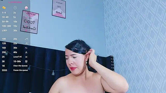 hotlatinateacher online show from September 22, 6:54 pm