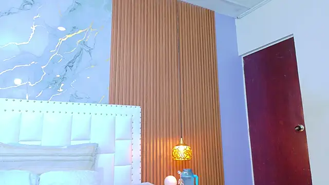 hotlatinateacher online show from October 25, 1:07 pm