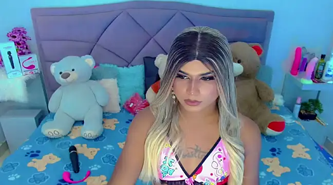 party duo trans online show from March 5, 8:21 am