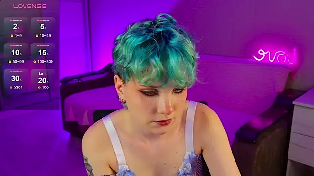 School Love online show from December 5, 4:23 pm