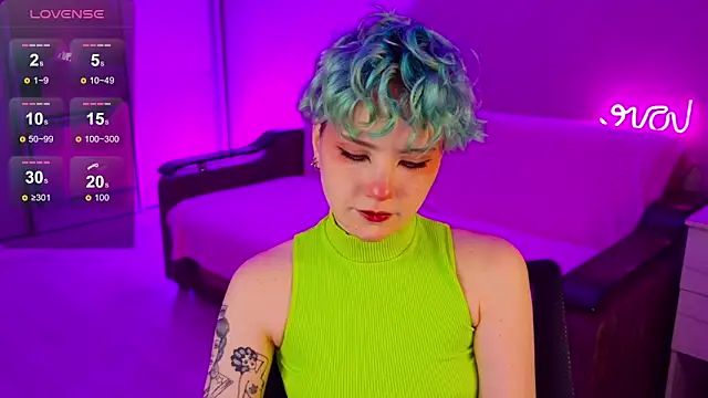 School Love online show from December 15, 1:11 pm