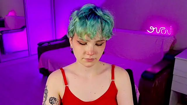 School Love online show from December 26, 1:21 pm