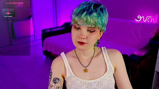 School Love online show from December 29, 4:19 pm