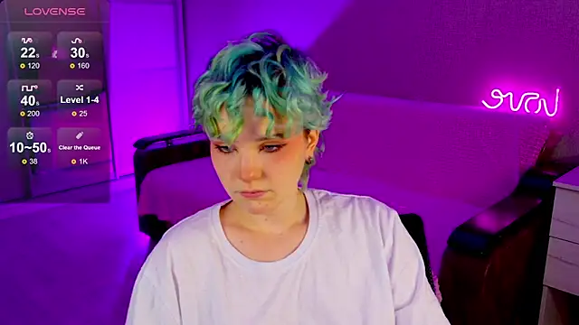 School Love online show from January 8, 1:09 pm