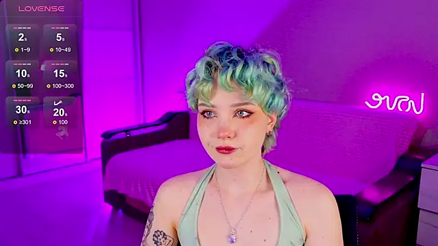 School Love online show from January 10, 1:09 pm