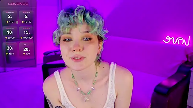 School Love online show from January 20, 1:11 pm