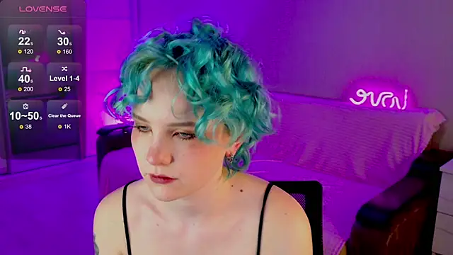 School Love online show from February 16, 1:05 pm