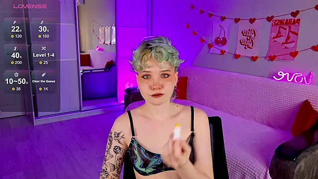 School Love online show from March 21, 1:12 pm