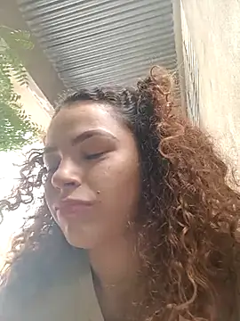 Mommy-Hot online show from March 4, 6:29 pm