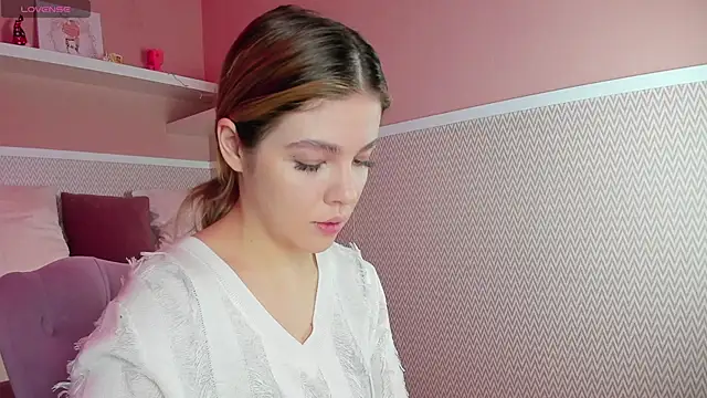 Snapshot of Anna_Robinson chatting on January 10, 1:21 am Anna Robinson online show from January 10, 1:21 am