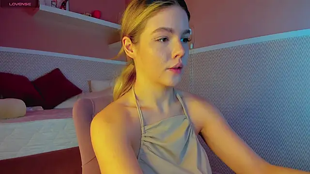 Snapshot of Anna_Robinson chatting on January 29, 1:16 am Anna Robinson online show from January 29, 1:16 am