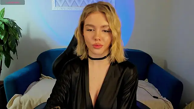 Snapshot of Anna_Robinson chatting on March 16, 9:58 pm Anna Robinson online show from March 16, 9:58 pm