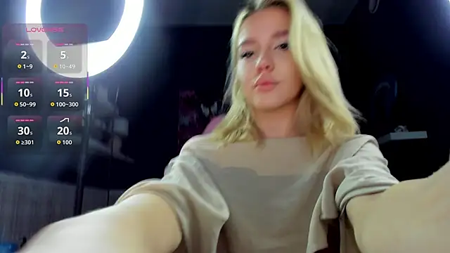 Snapshot of Anna_Robinson chatting on September 19, 1:07 am Anna Robinson online show from September 19, 1:07 am