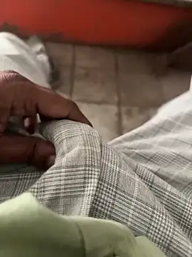 Snapshot of A-mira chatting on March 10, 9:32 am A-mira online show from March 10, 9:32 am