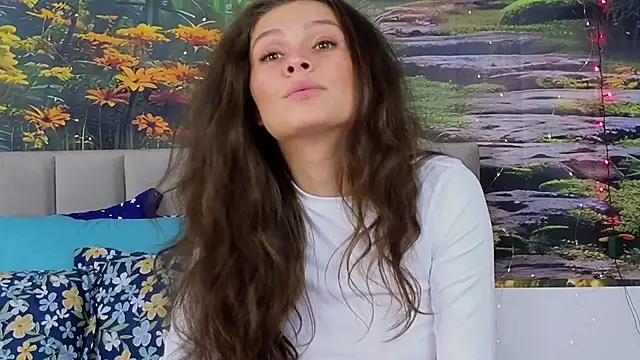 MadameDeFeu online show from January 17, 8:24 am