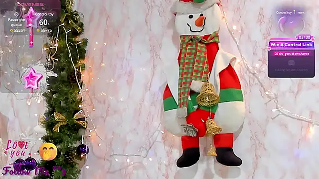 Snapshot of BarbieHotLaura chatting on December 27, 6:42 pm BarbieHotLaura online show from December 27, 6:42 pm