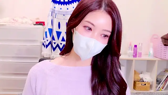 oxo yuna oxo online show from December 10, 12:05 pm