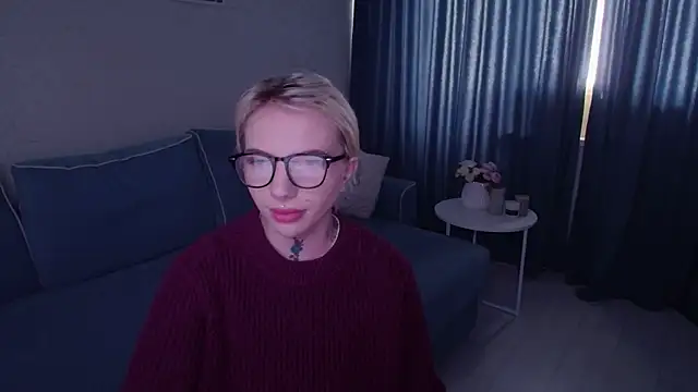 AnneTenet online show from October 3, 9:28 am