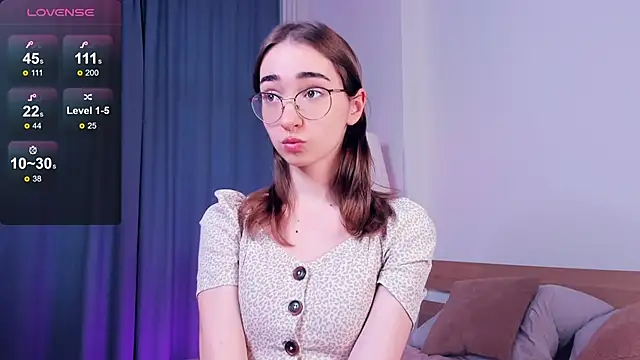 PollyBeev online show from January 17, 11:06 am