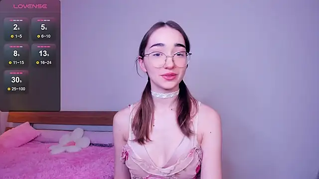 PollyBeev online show from February 28, 11:14 am