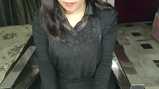 aarushi sharmaa online show from November 21, 4:22 am