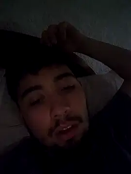 Snapshot of hornycollegestudenthung chatting on January 9, 12:25 am hornycollegestudenthung online show from January 9, 12:25 am