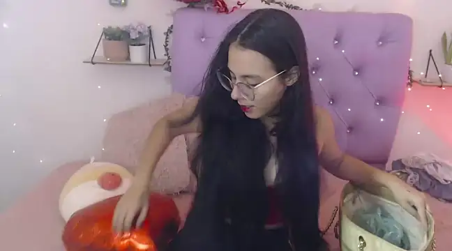 Freyja 01 online show from February 14, 10:36 pm